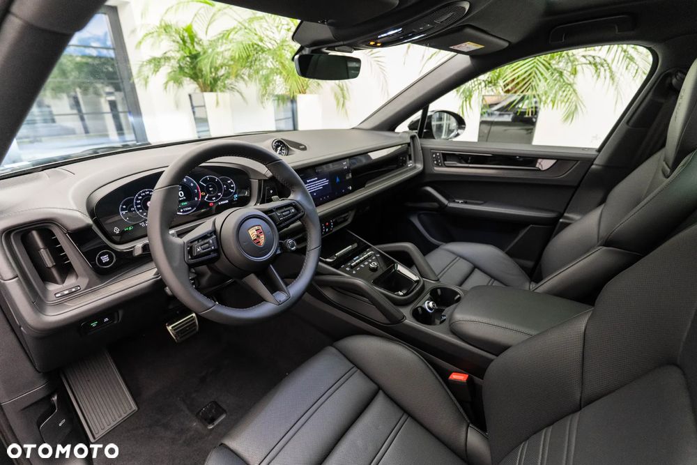 Porsche Cayenne - 9