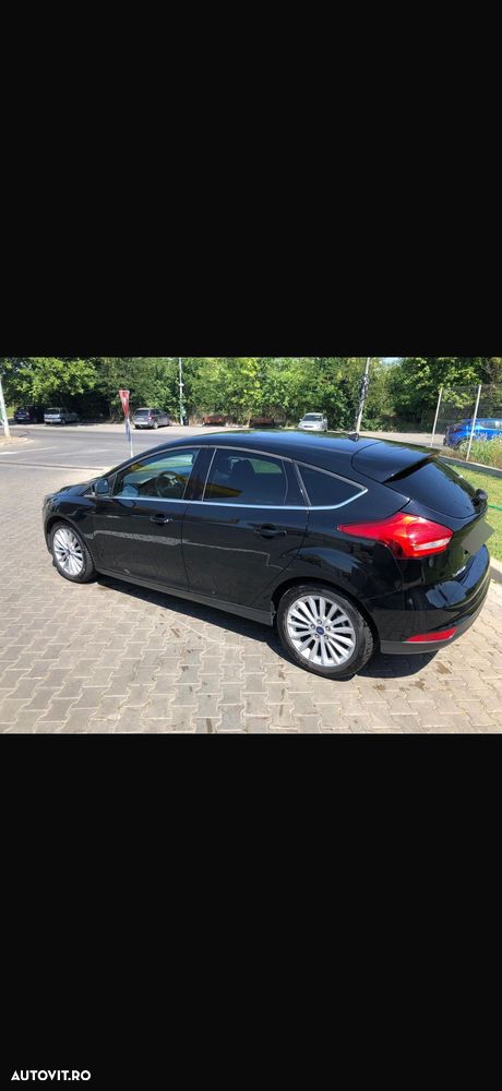Ford Focus - 8