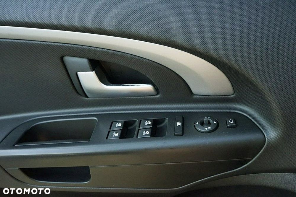 Kia Ceed 1.6 CRDi 90 ISG Spirit - 14