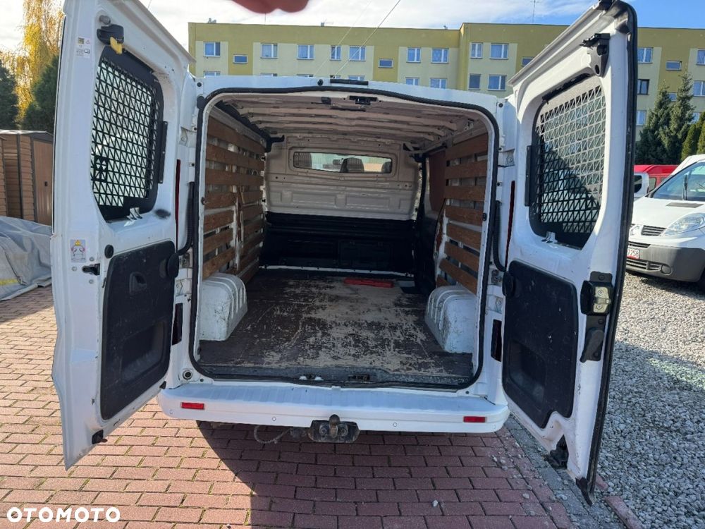 Opel Vivaro - 25