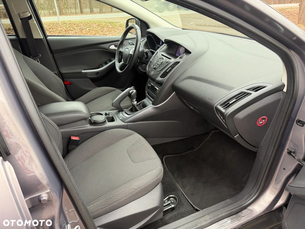 Ford Focus 1.6 EcoBoost Titanium - 12
