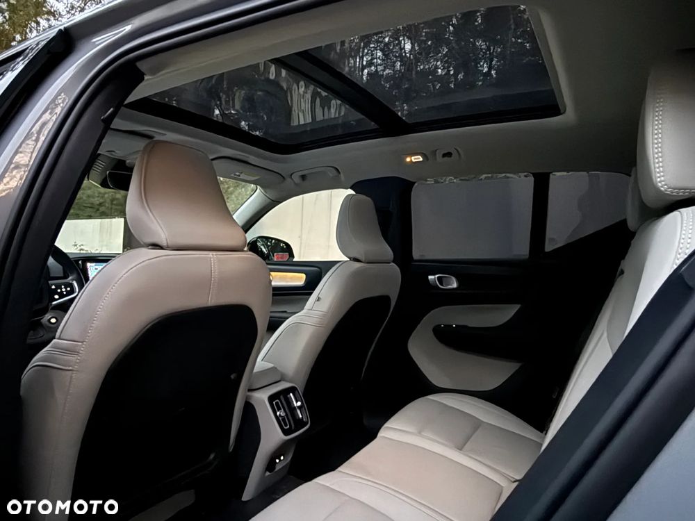 Volvo XC 40 B5 B AWD R-Design - 10