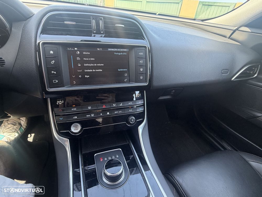 Jaguar XE E-Performance Aut. Prestige - 11