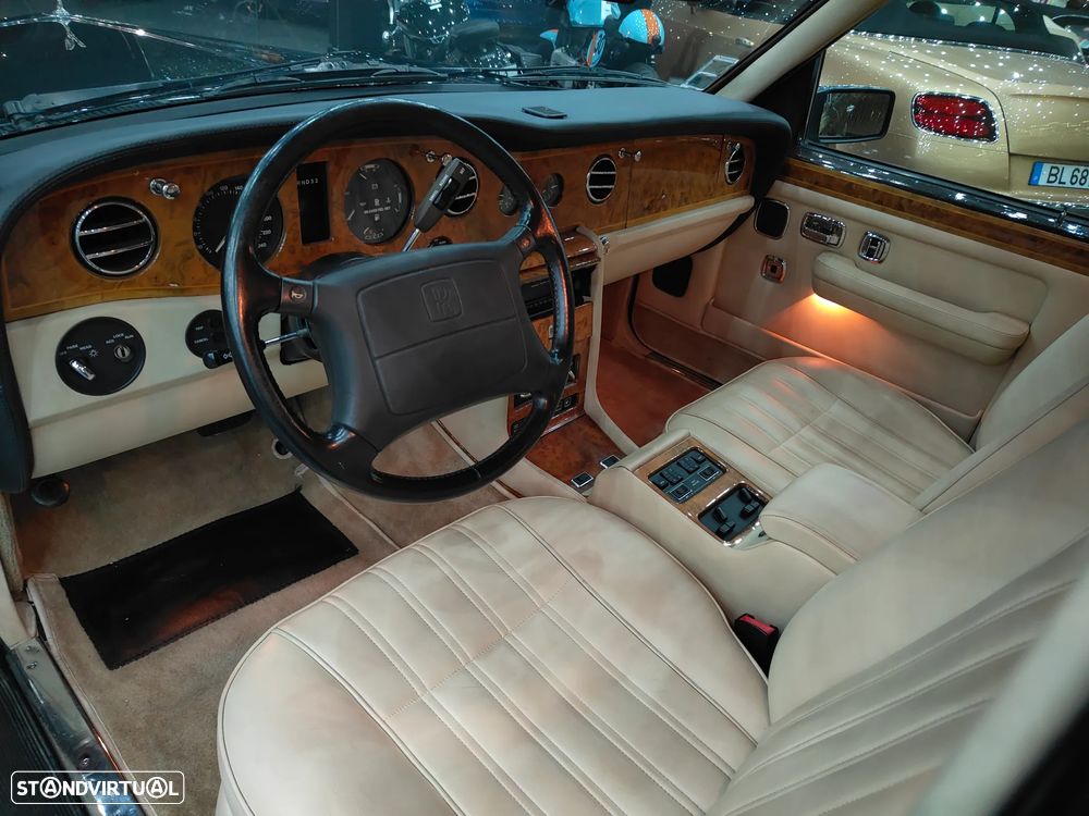 Rolls Royce Silver Spur - 11