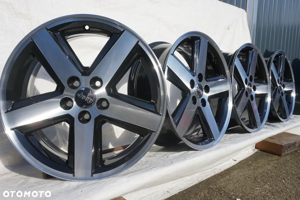 5x114,3 18 7J et40 Jeep - 3