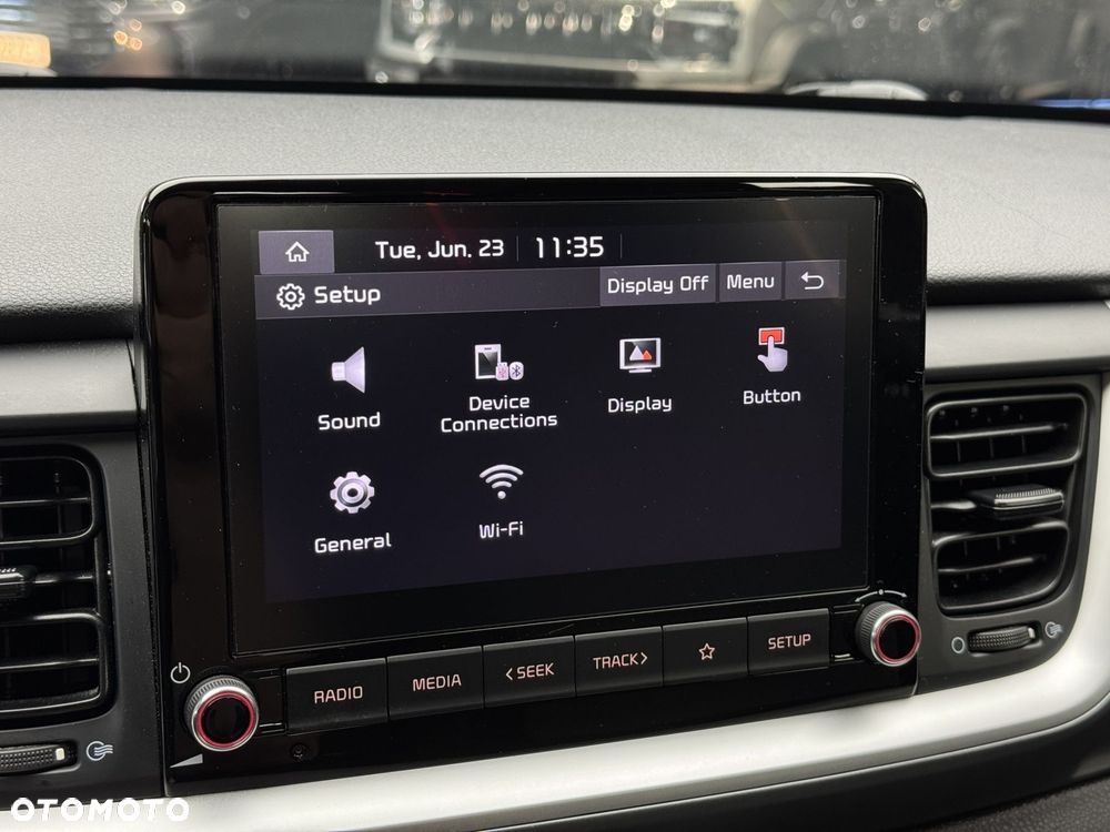 Kia Stonic 1.0 T-GDI M DCT - 36