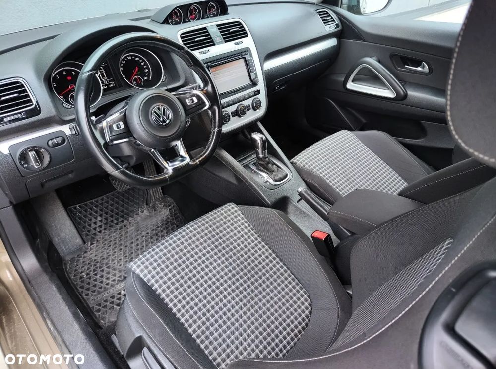 Volkswagen Scirocco 2.0 TSI R DSG - 10