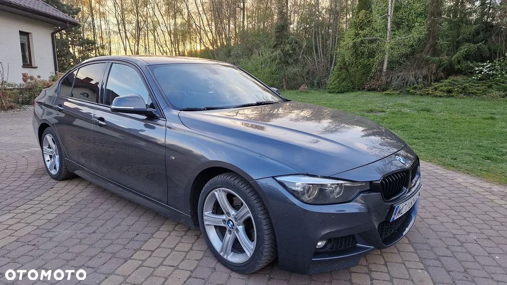 BMW Seria 3 318d M Sport Shadow - 21