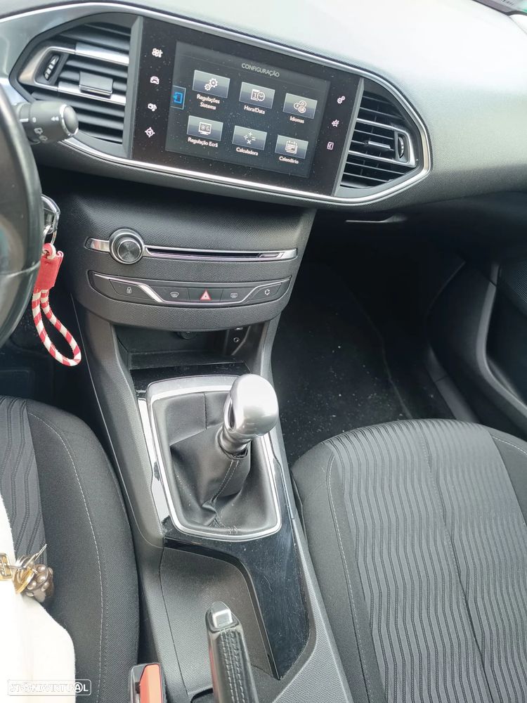 Peugeot 308 1.6 e-HDi Active - 7