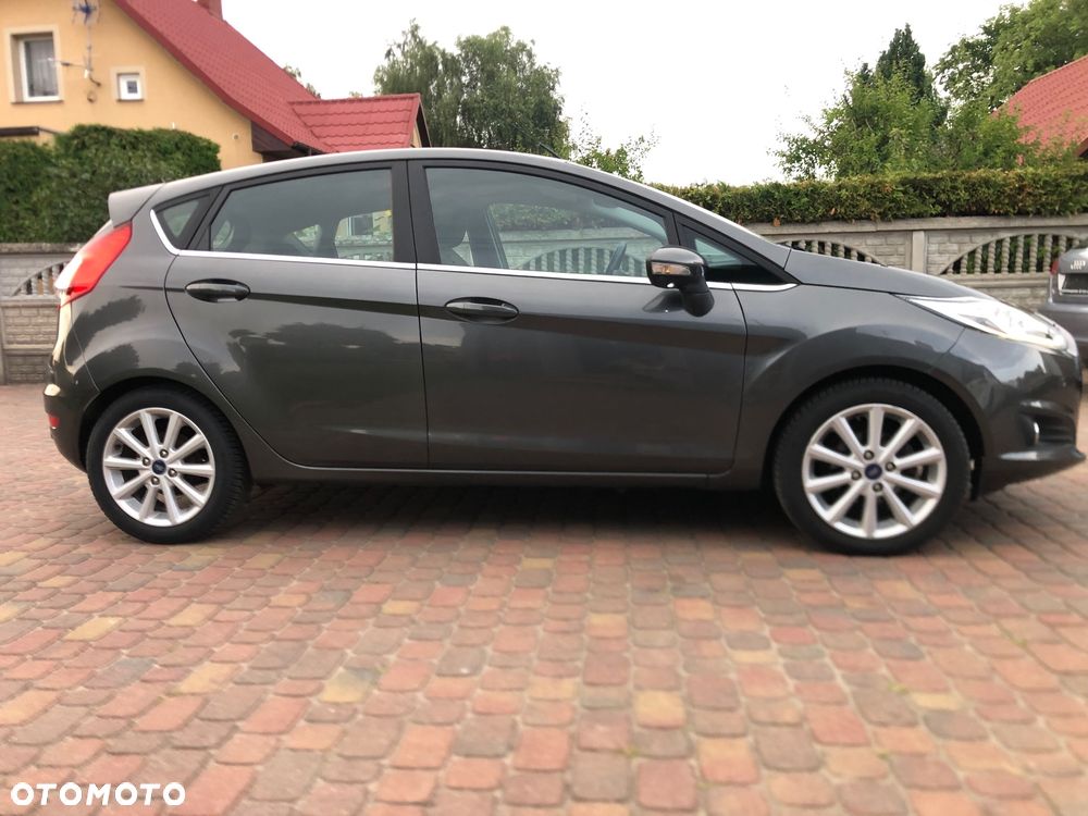 Ford Fiesta 1.0 EcoBoost S&S TITANIUM - 2