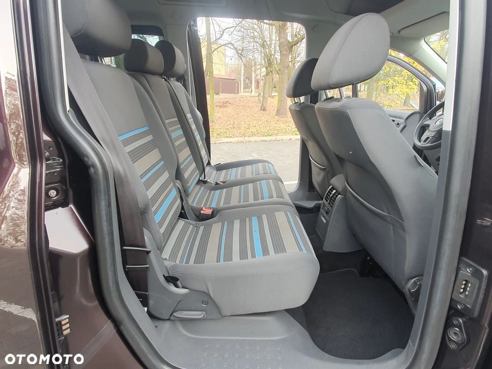 Volkswagen Caddy - 36