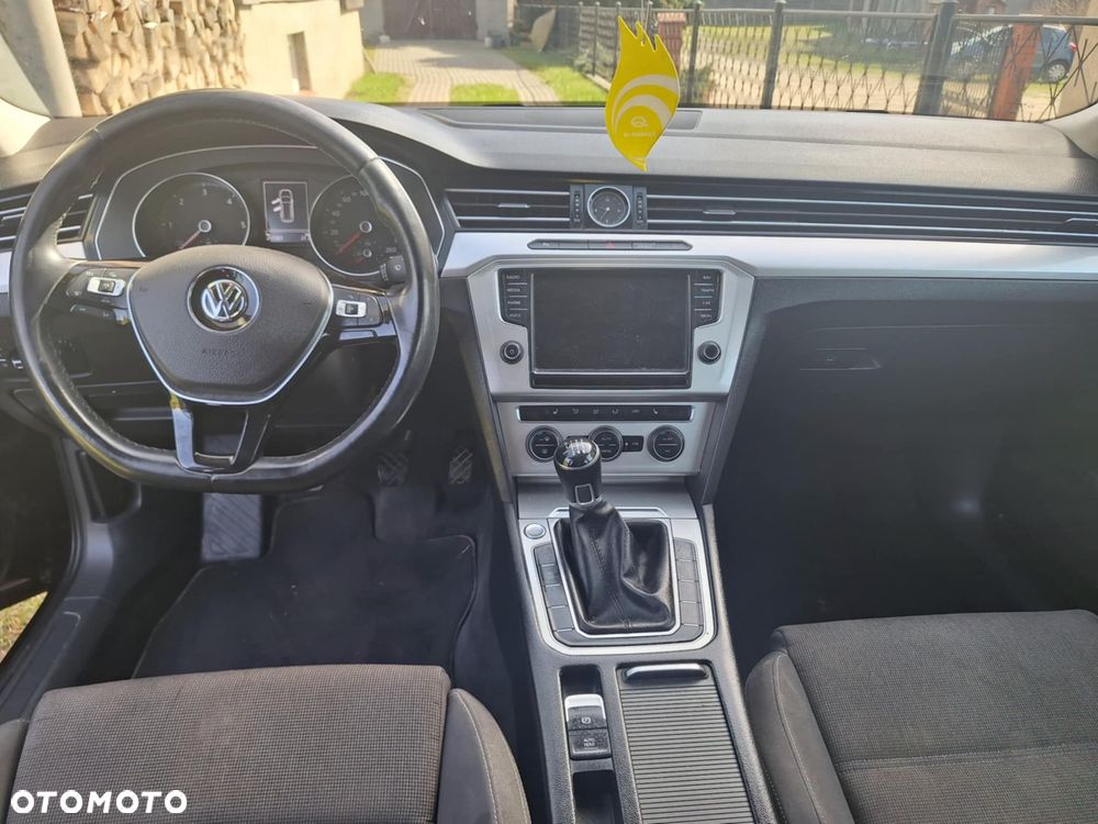 Volkswagen Passat - 5