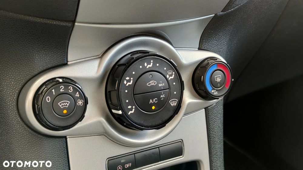 Ford Fiesta 1.6 TDCi Individual - 17