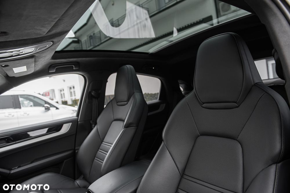 Porsche Cayenne - 18