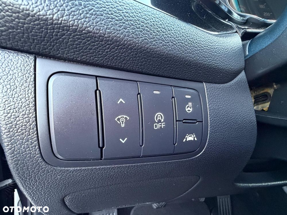 Kia Ceed 1.6 GDI Platinum Edition - 35