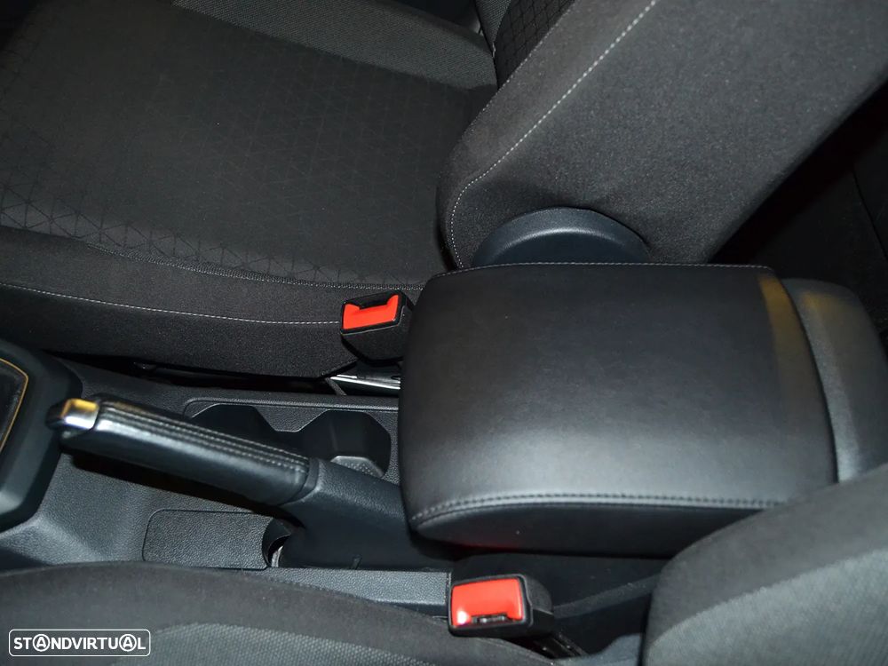 VW T-Cross 1.0 TSI - 23