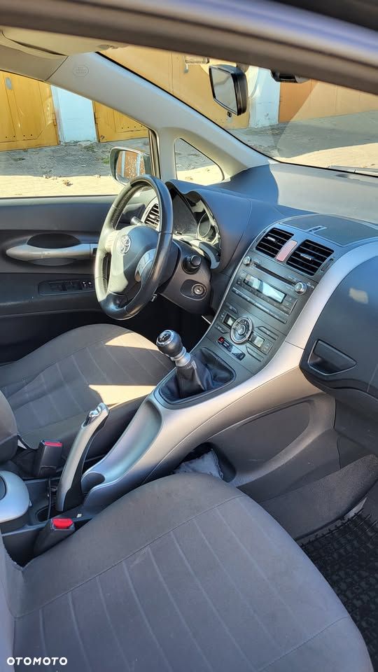 Toyota Auris 2.0 D-4D - 7