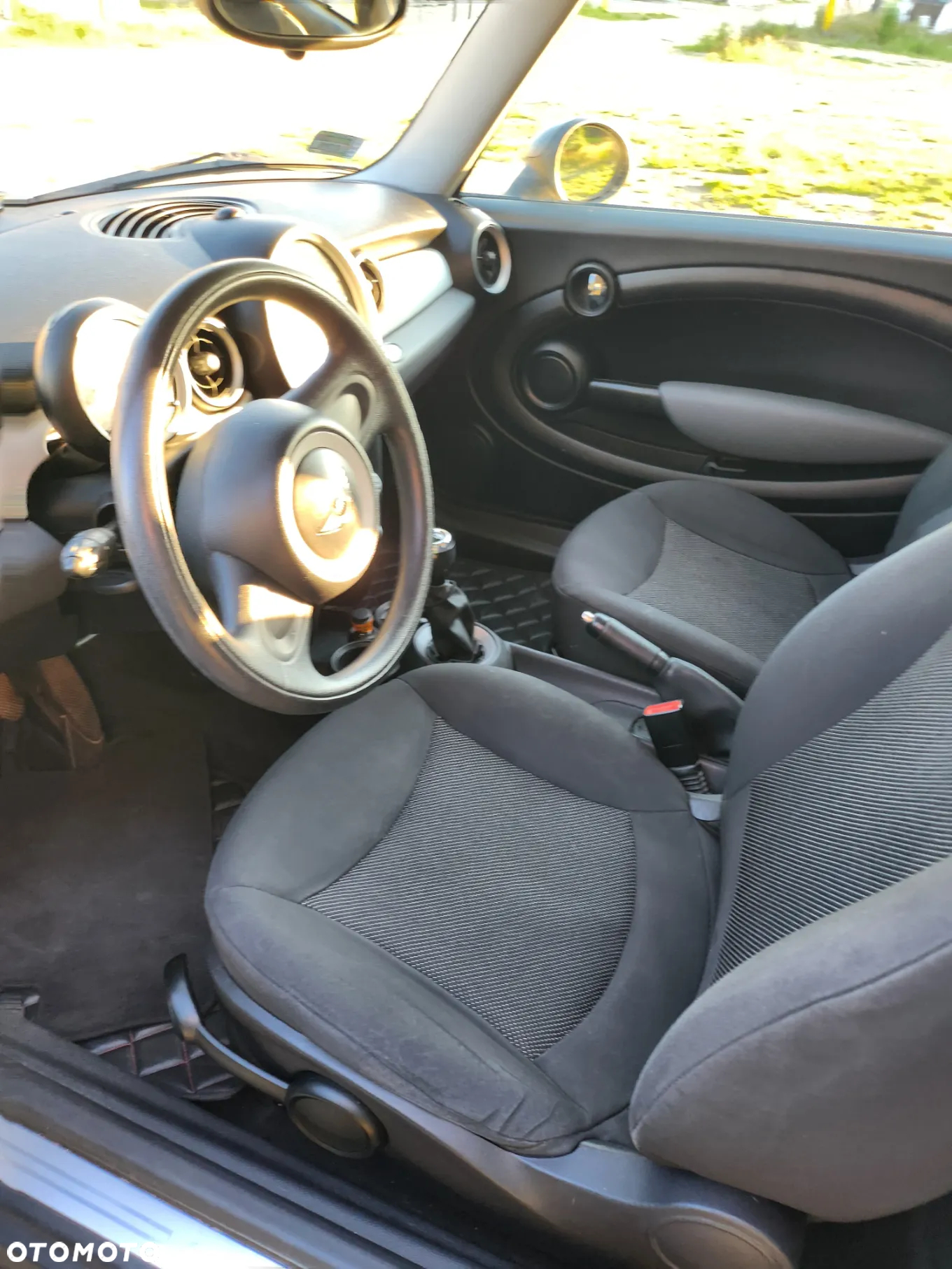 MINI ONE Standard - 11