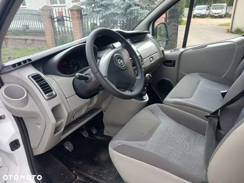 Opel Vivaro - 9