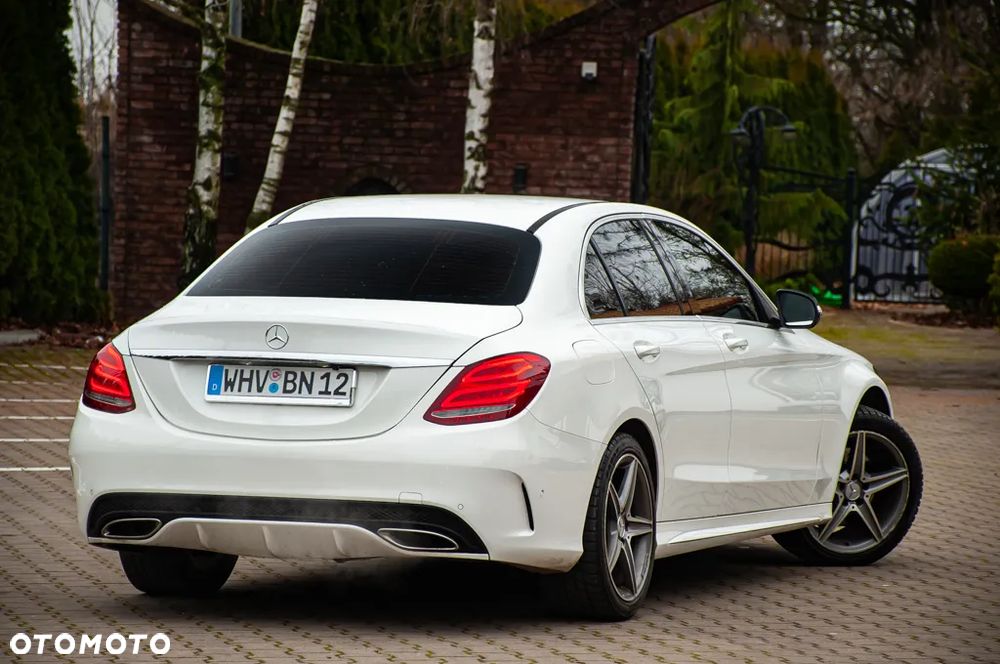 Mercedes-Benz Klasa C 200 7G-TRONIC AMG Line - 4