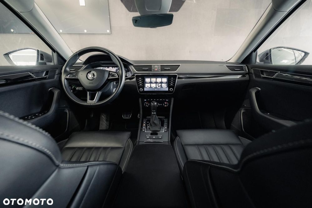 Skoda Superb 1.4 TSI Plug-In Hybrid L&K DSG - 11