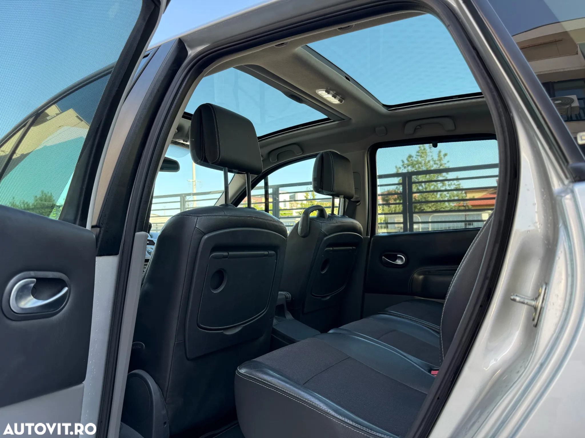Renault Scenic 1.9 dCi Luxe Expression - 3
