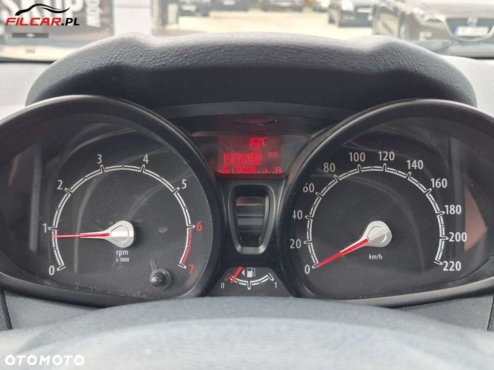 Ford Fiesta - 12