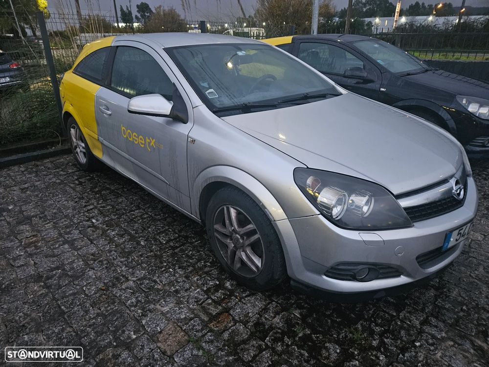 Opel Astra GTC 1.3 CDTI - 2