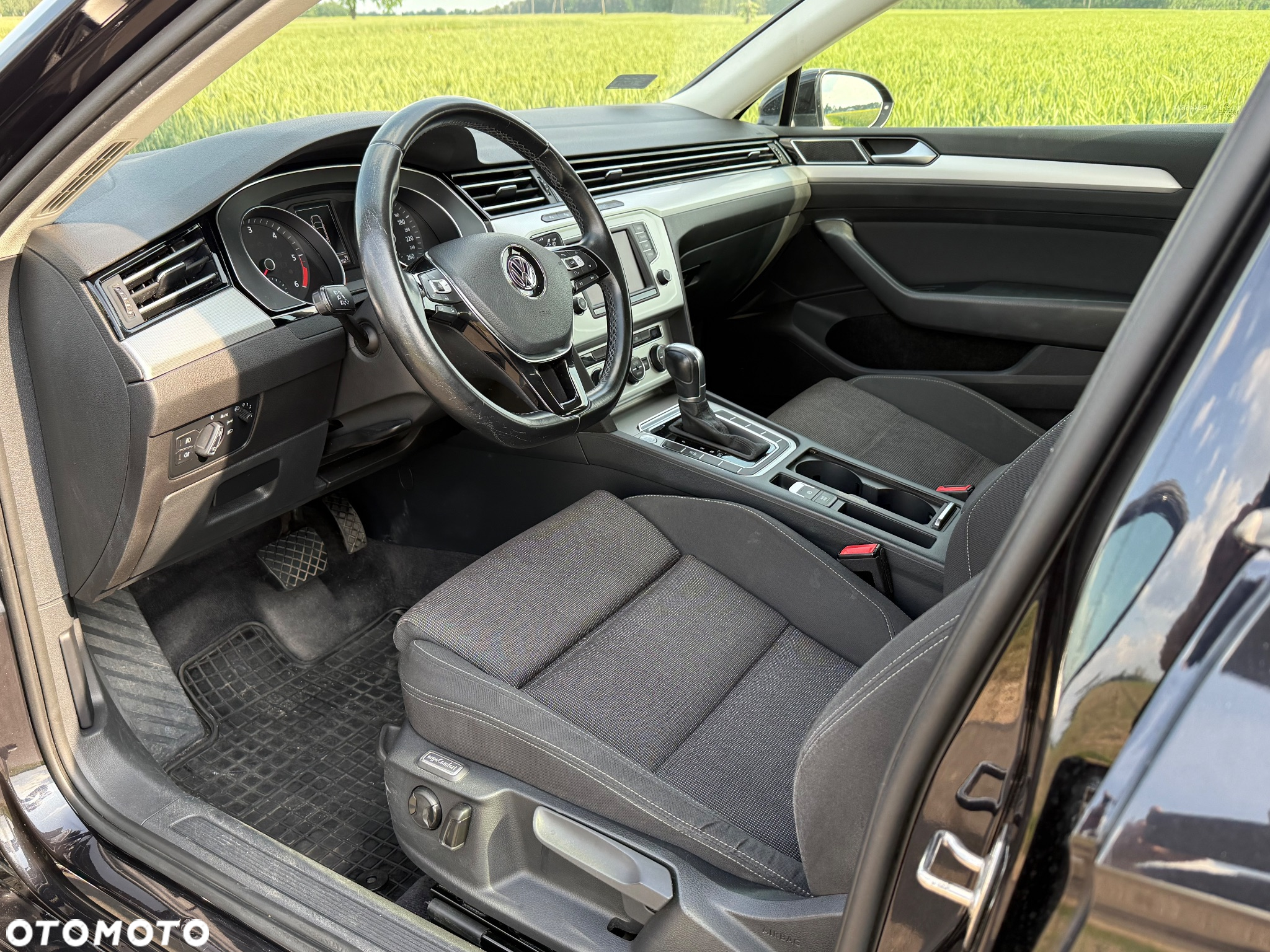 Volkswagen Passat Variant 1.6 TDI (BlueMotion Technology) DSG Comfortline - 6