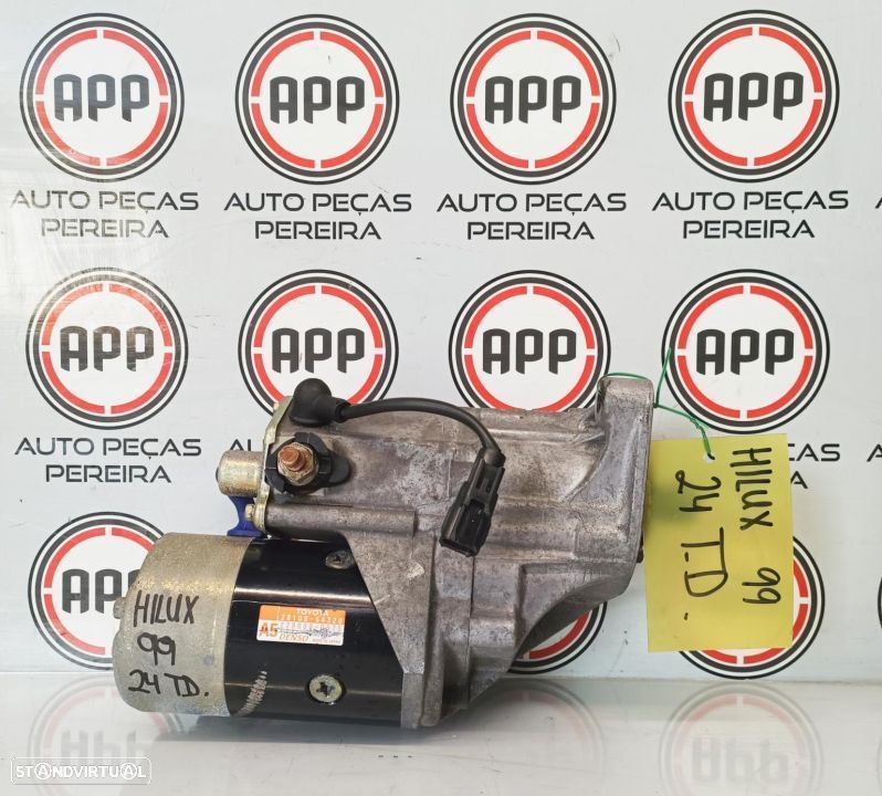 Motor de arranque Toyota Hilux 2.4 TD de 1999. - 1