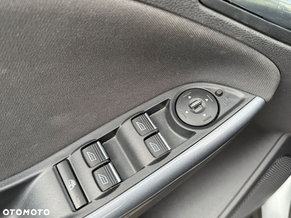 Ford Focus Turnier 1.6 EcoBoost Start-Stopp-System Titanium - 26