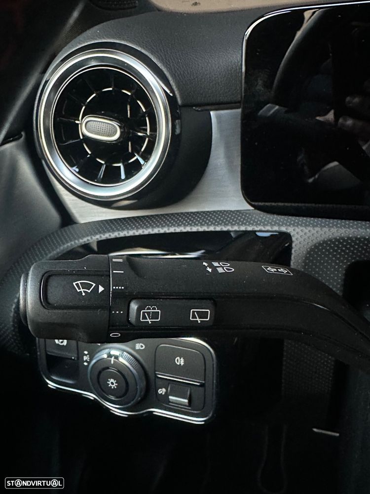 Mercedes-Benz A 200 AMG Line - 28