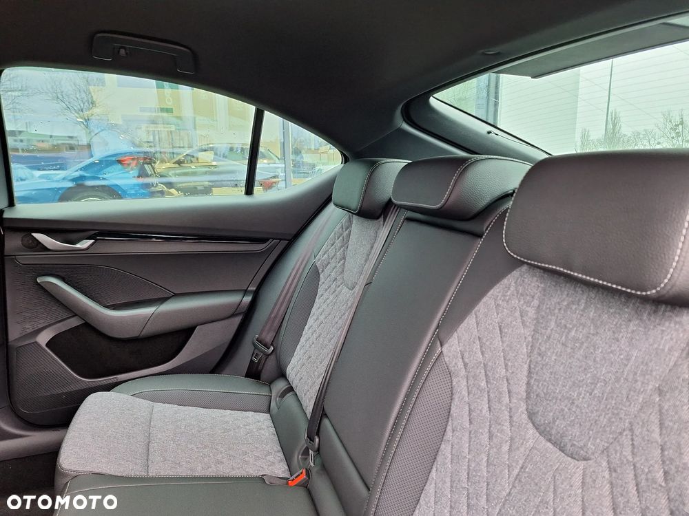 Skoda Octavia 1.5 TSI mHEV Sportline DSG - 11