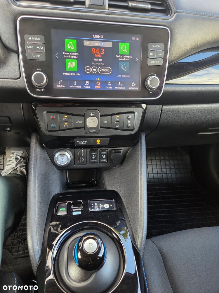 Nissan Leaf 40kWh N-Connecta - 25