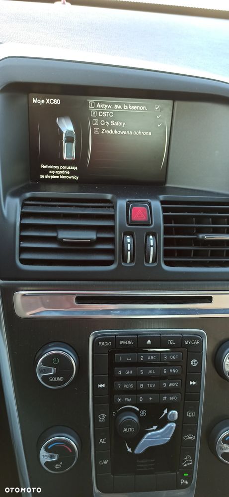 Volvo XC 60 D4 AWD Summum - 3