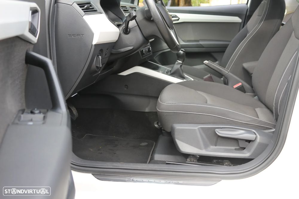 SEAT Arona 1.0 TSI Xcellence — fotografia 23