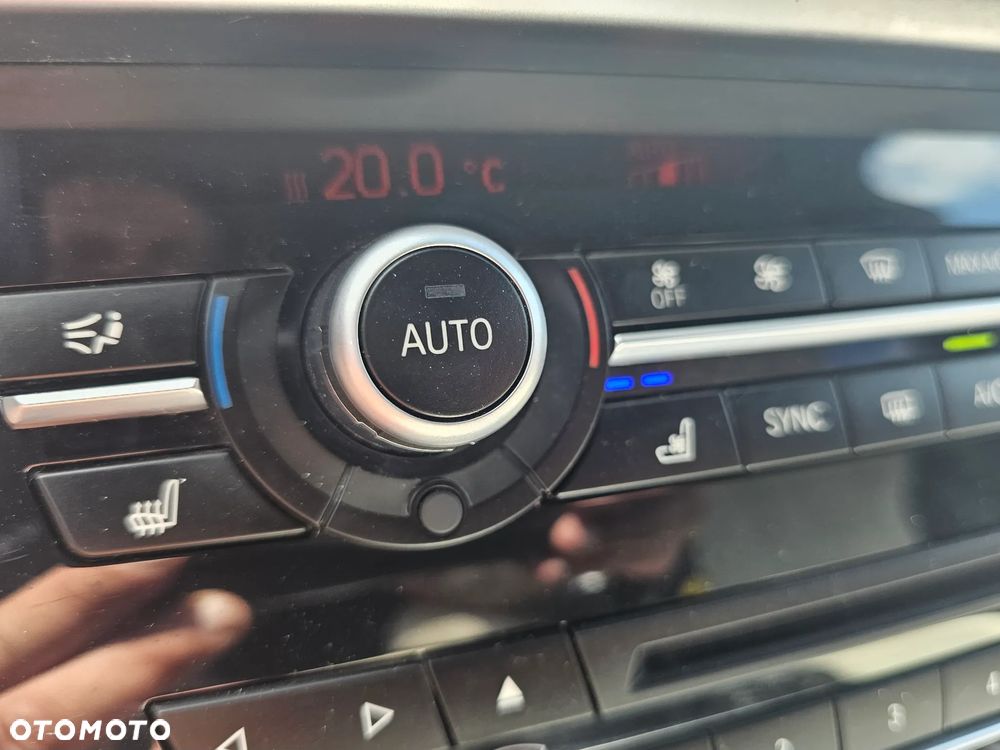 BMW X6 xDriveM50d - 16