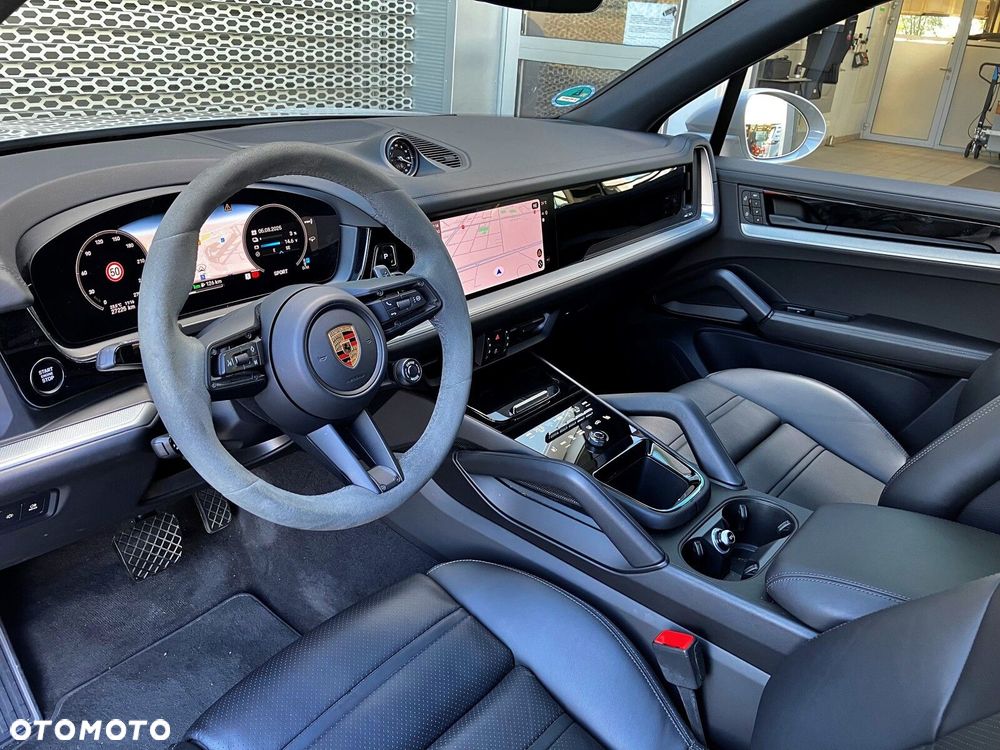 Porsche Cayenne - 15