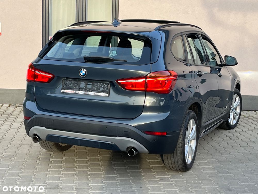 BMW X1 xDrive25d Sport Line - 4
