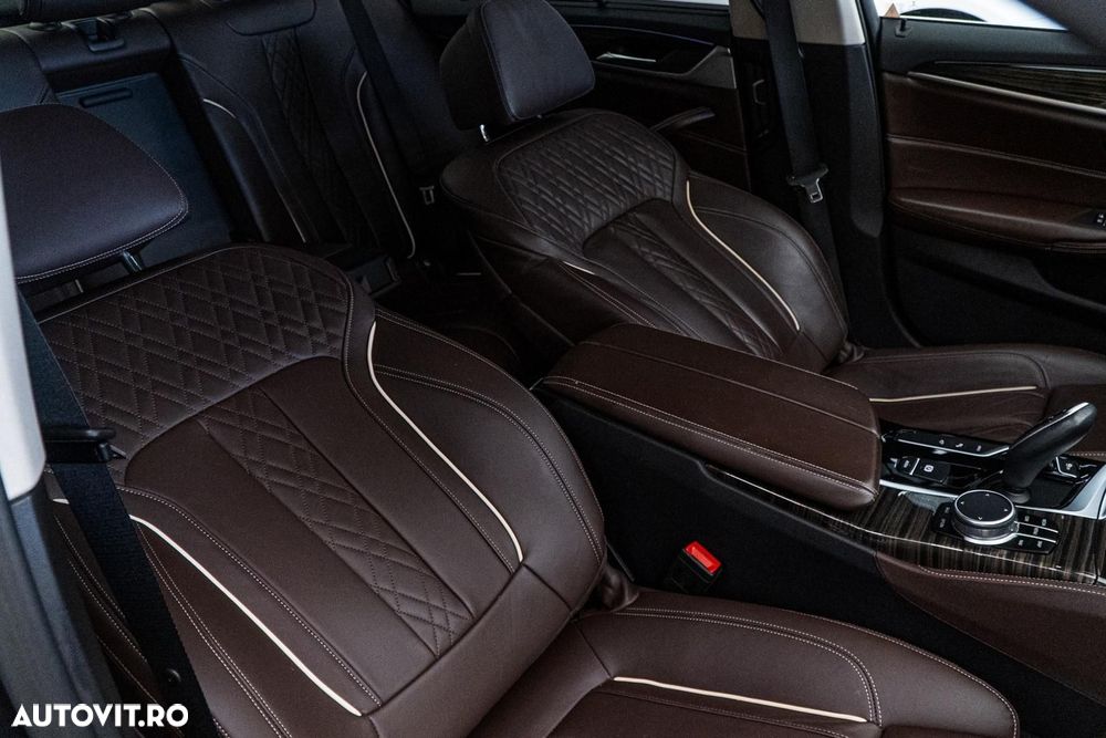 BMW Seria 5 530e iPerformance Aut. Luxury Line - 35