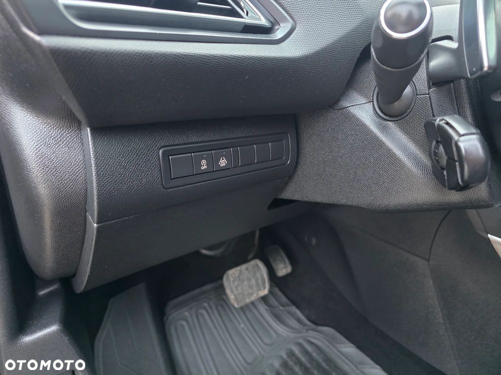 Peugeot 308 - 23