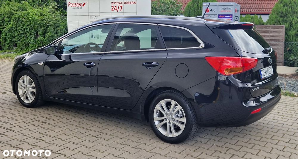 Kia Ceed 1.6 GDI Dream Team Edition - 39