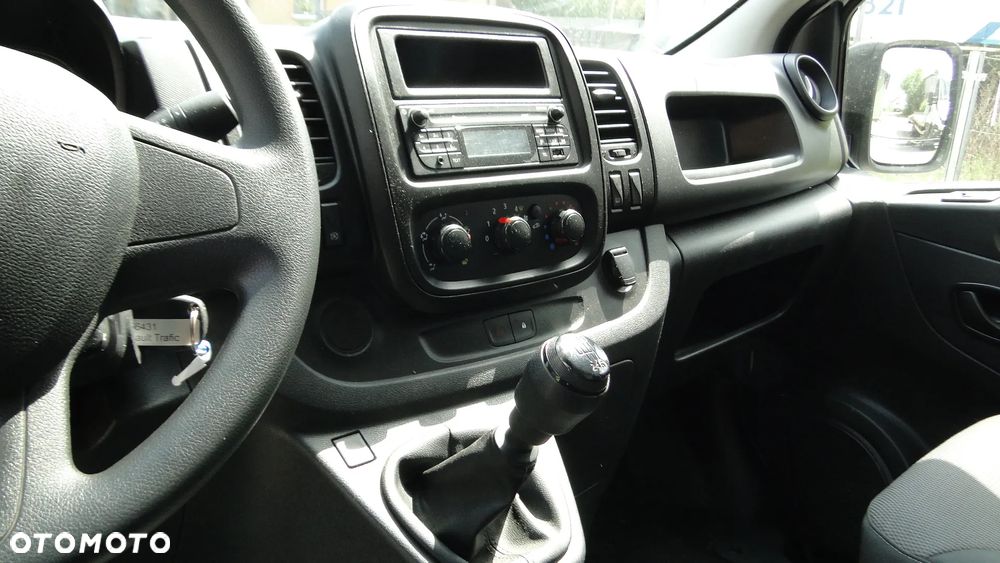 Renault Trafic - 17