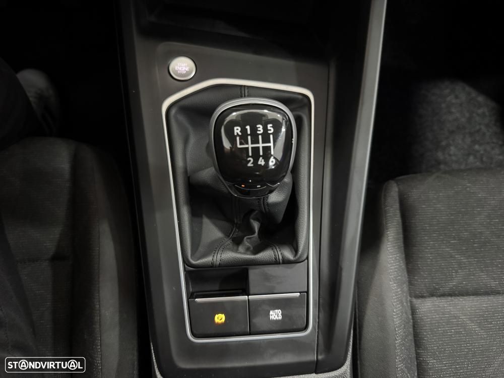 VW Golf 1.0 TSI Life - 31