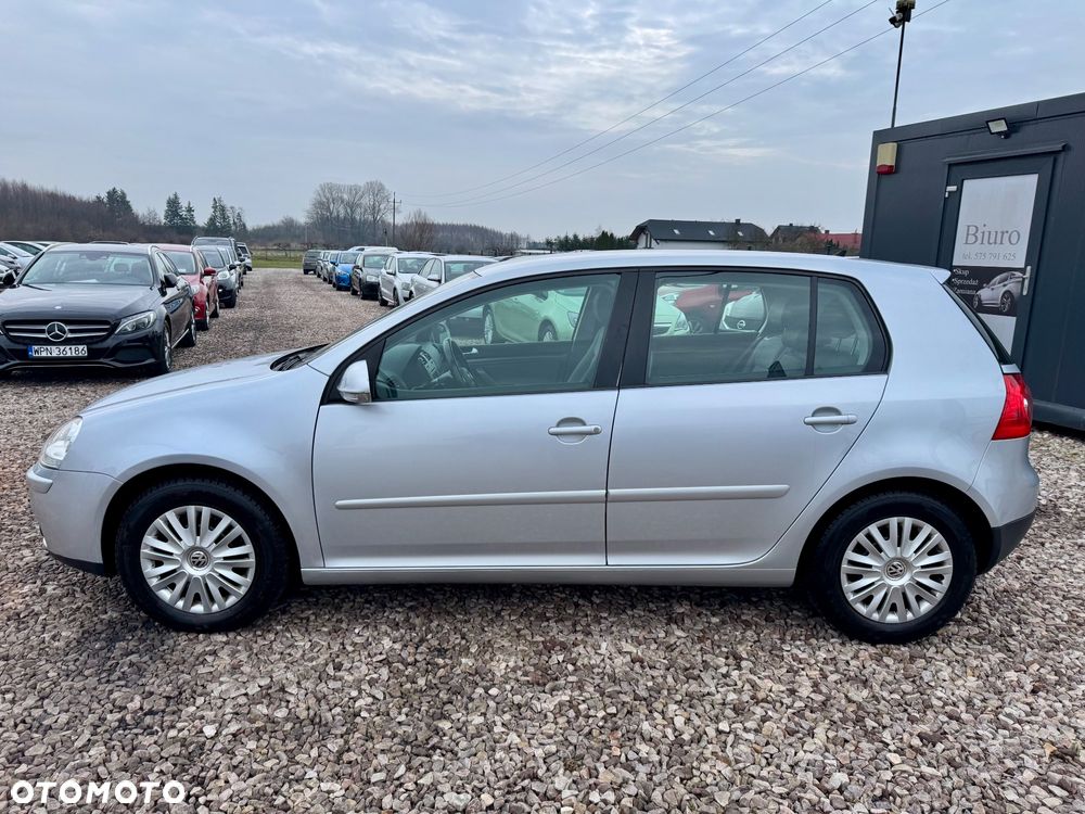 Volkswagen Golf - 10