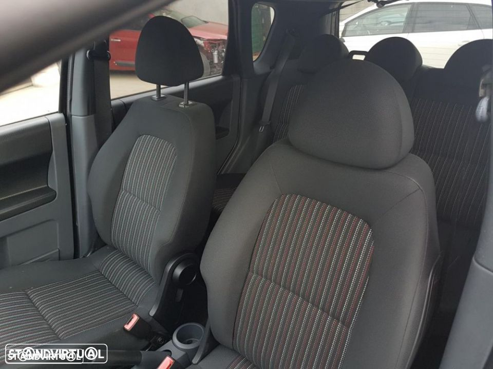 Mitsubishi Colt 2008 para peças - 3
