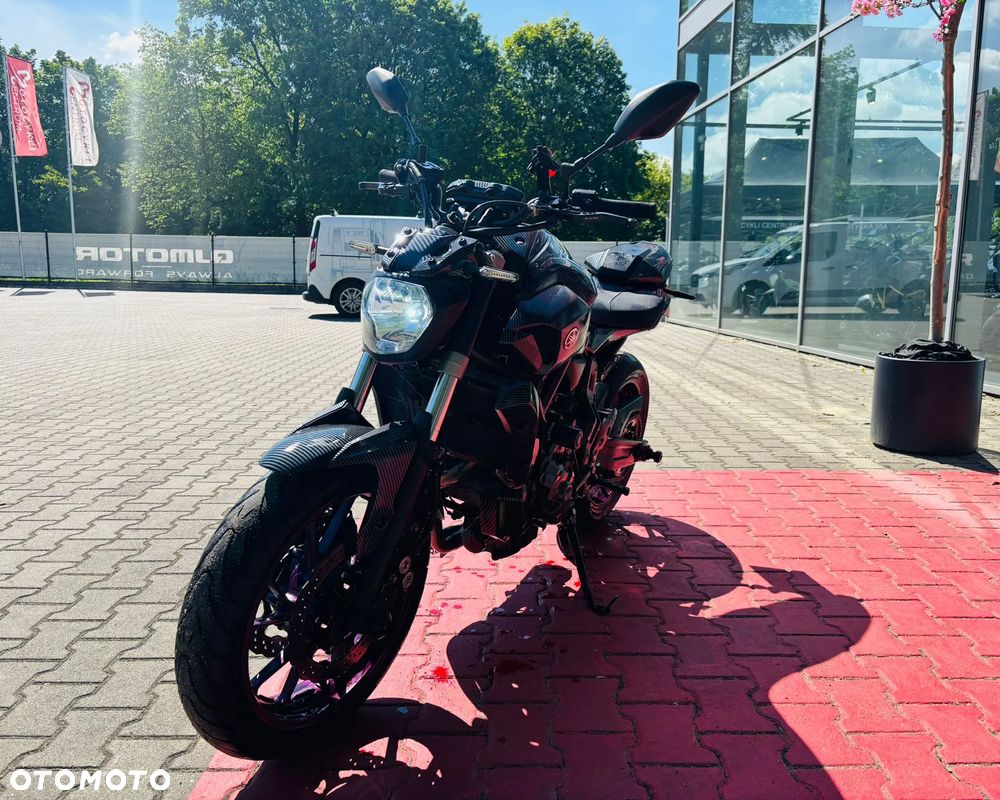 Yamaha MT - 7