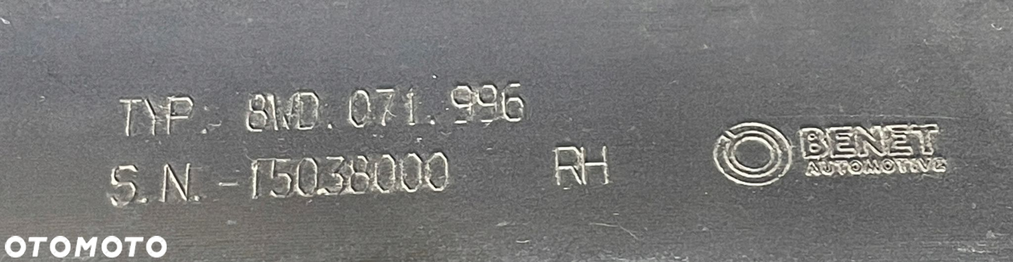 ^ AUDI A4 B9 LONG LISTWA PROGOWA PRAWA 8WD071996 - 5