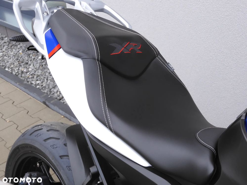 BMW XR - 22