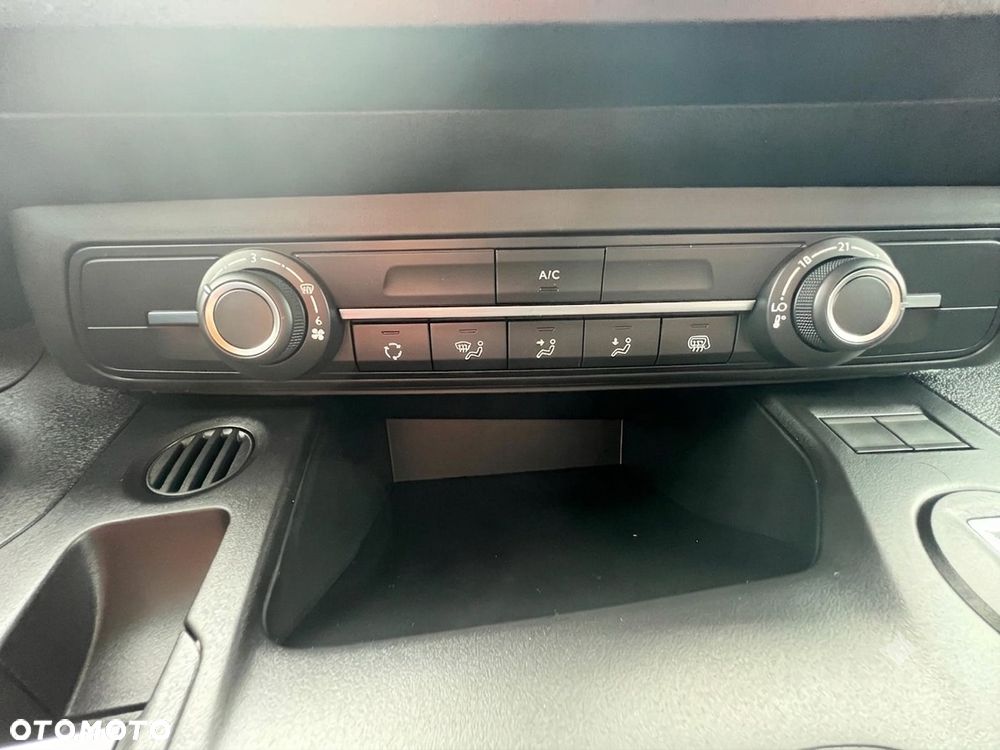 Opel Combo 1.2 Turbo Edition Plus S&S - 10